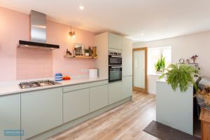 Kitchen- click for photo gallery